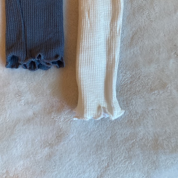 Blue and white ribbed long sleeve tops - Picture 9 of 9